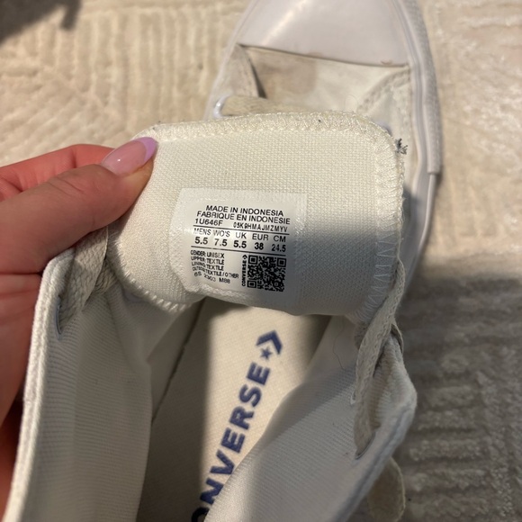 Converse - Picture 4 of 4